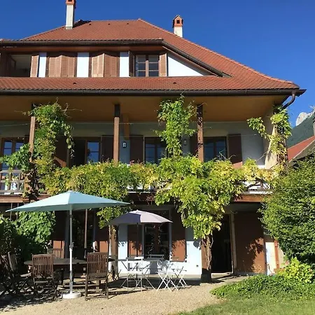 Casa de Férias La Vdca: Maison Familiale De Caractere 12 Pers *